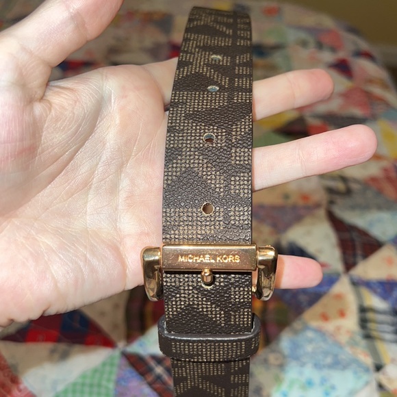 Michael Kors belt - Picture 2 of 3